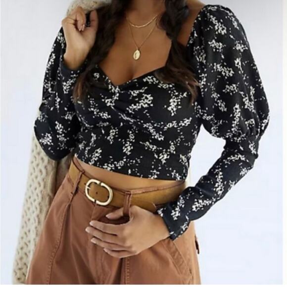 Anthropologie Sweetheart Neckline Black Motif floral Printed Crop Blouse - Picture 1 of 12
